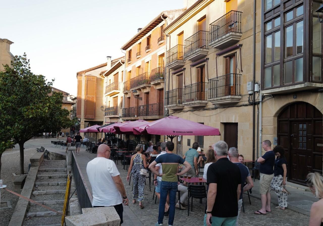Wine Rally, Rally Damics 2025; Briones The day ends in historic streets.